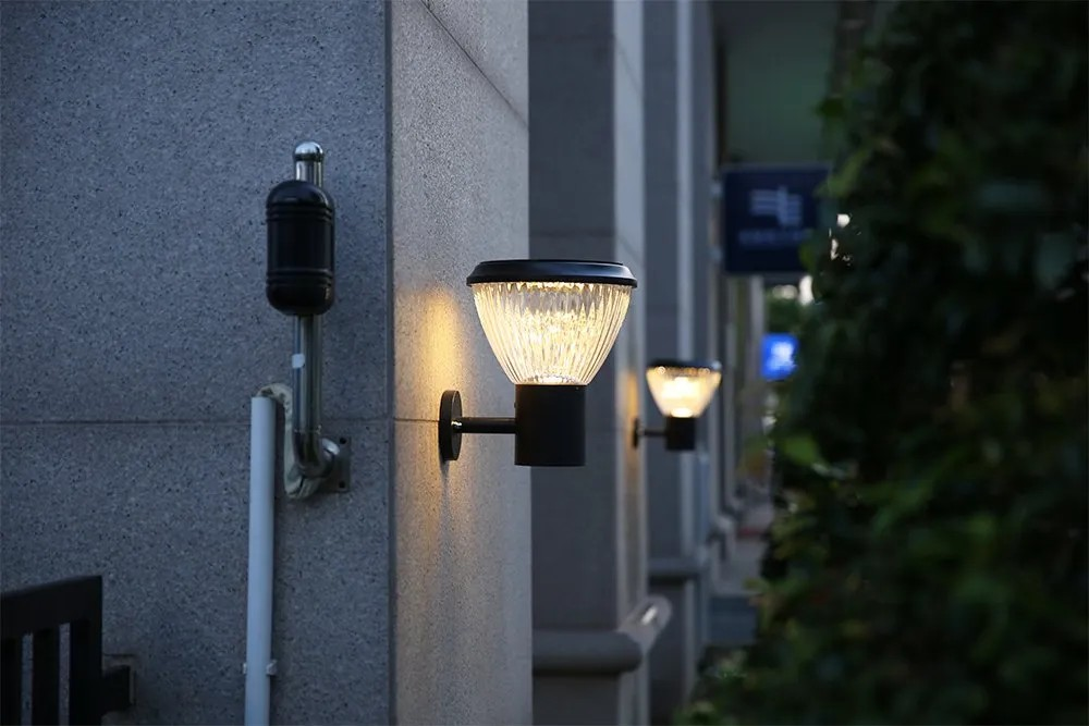 Solar Wall Light (W04)
